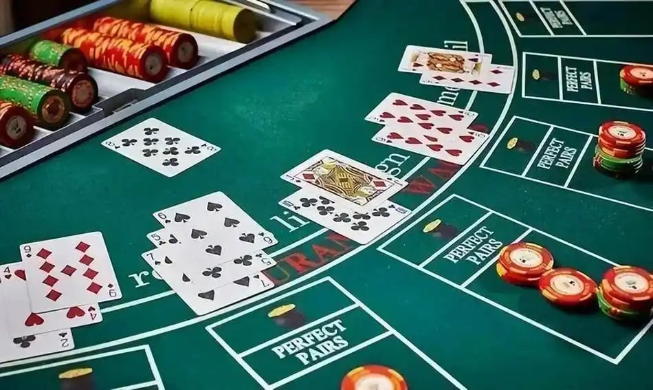 Filipino players browsing hypebet sports and casino games on mobile